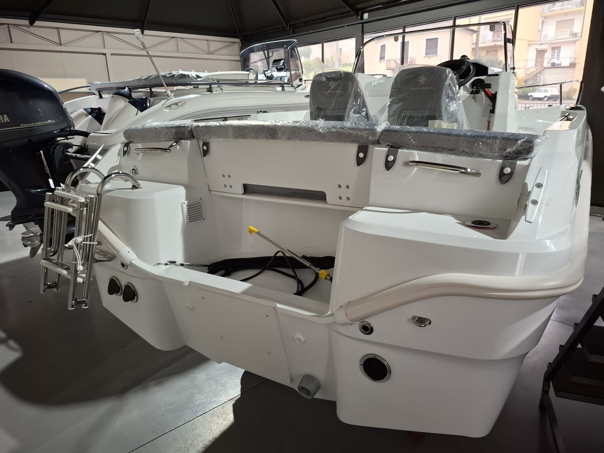 jEANNEAU-CC5CC-SHOWROOM (4)